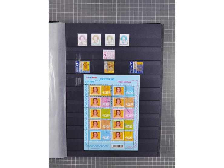 1960/2009, several collections including valid postage with face value ca. € 280, NL1 (ca. 885x), International (ca. 95), Chr