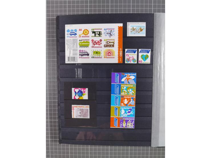 1960/2009, several collections including valid postage with face value ca. € 280, NL1 (ca. 885x), International (ca. 95), Chr