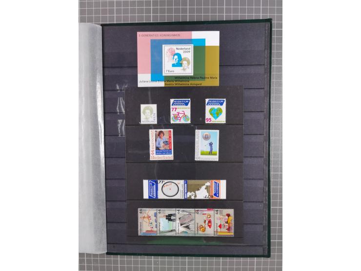 1960/2009, several collections including valid postage with face value ca. € 280, NL1 (ca. 885x), International (ca. 95), Chr