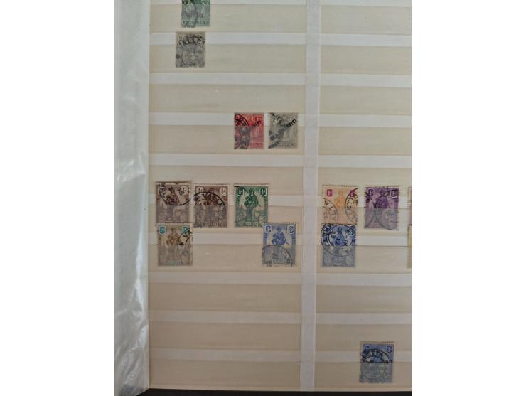 1860/1970, used and unused lot of mostly older material in 6 stockbooks