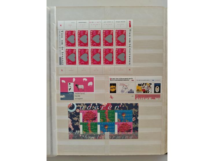 1852/2006 used, unused and mint never hinged stock in 3 albums