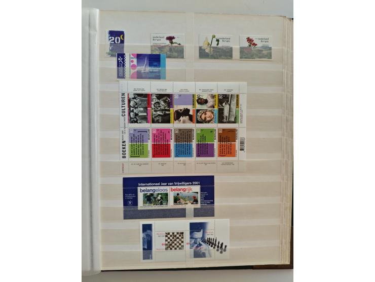 1852/2006 used, unused and mint never hinged stock in 3 albums