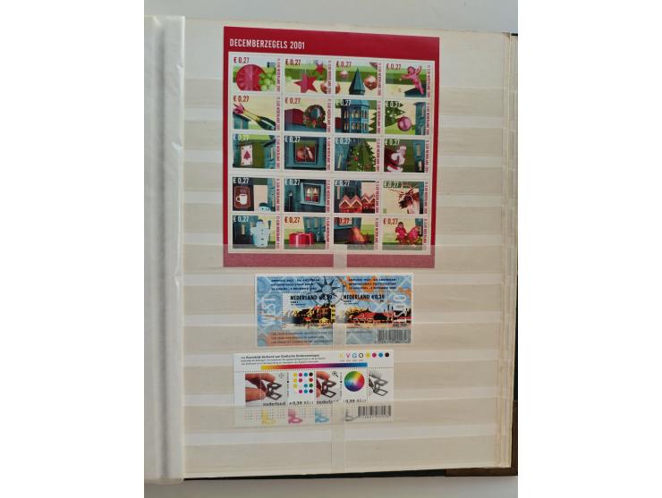 1852/2006 used, unused and mint never hinged stock in 3 albums