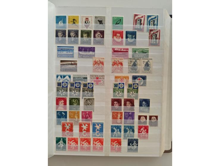 1852/2006 used, unused and mint never hinged stock in 3 albums