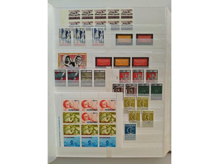 1852/2006 used, unused and mint never hinged stock in 3 albums