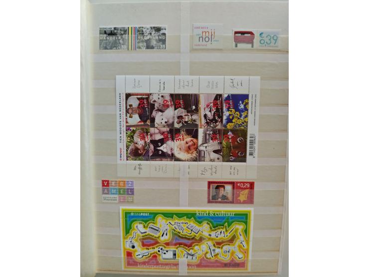 1852/2006 used, unused and mint never hinged stock in 3 albums