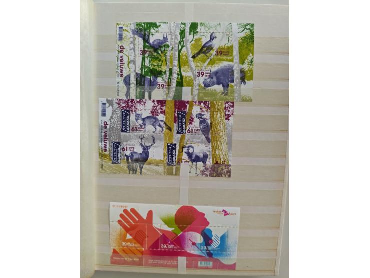 1852/2006 used, unused and mint never hinged stock in 3 albums