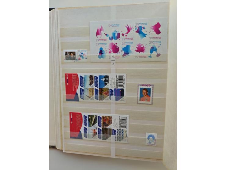 1852/2006 used, unused and mint never hinged stock in 3 albums