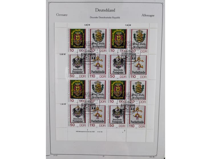1957/90, in den Hauptnummern augenscheinlich überkomplette postfrische Sammlung, dabei Randstücke, einige Kleinbogen und Beso