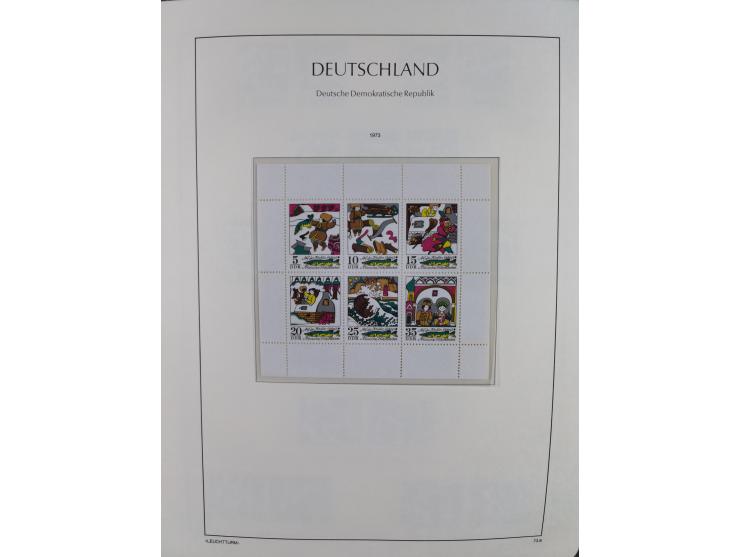 1957/90, in den Hauptnummern augenscheinlich überkomplette postfrische Sammlung, dabei Randstücke, einige Kleinbogen und Beso