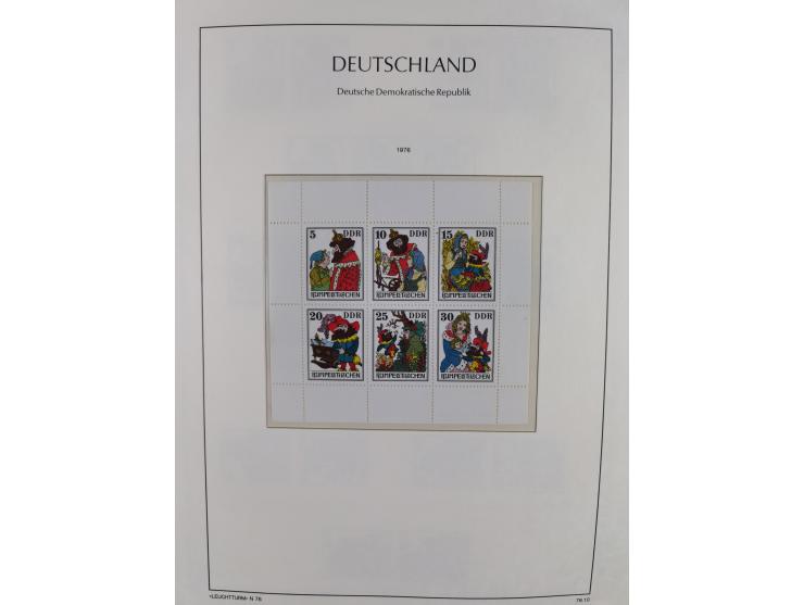 1957/90, in den Hauptnummern augenscheinlich überkomplette postfrische Sammlung, dabei Randstücke, einige Kleinbogen und Beso