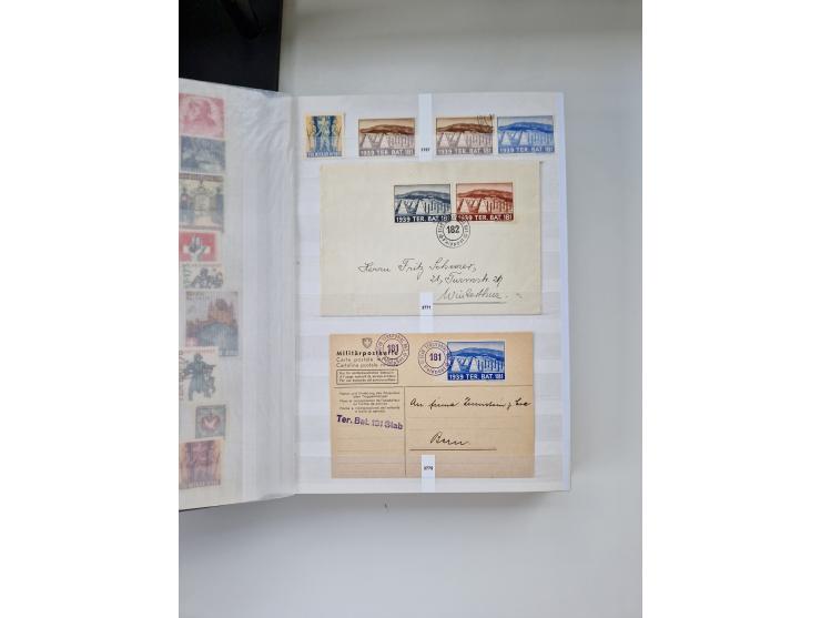 1914/40 (ca.), viele hundert Marken und Belege in 3 großen Steckbüchern, dazu einige moderne Feldpostbriefe