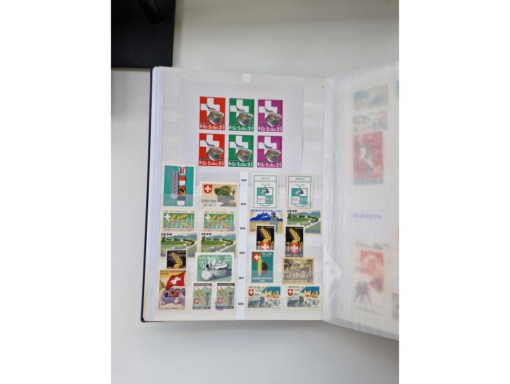 1914/40 (ca.), viele hundert Marken und Belege in 3 großen Steckbüchern, dazu einige moderne Feldpostbriefe