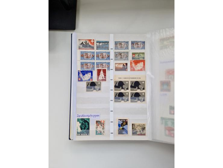 1914/40 (ca.), viele hundert Marken und Belege in 3 großen Steckbüchern, dazu einige moderne Feldpostbriefe