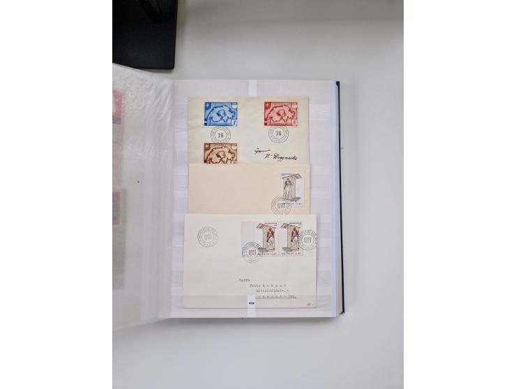 1914/40 (ca.), viele hundert Marken und Belege in 3 großen Steckbüchern, dazu einige moderne Feldpostbriefe