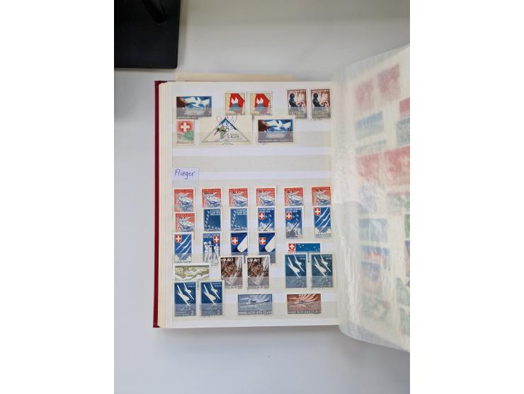 1914/40 (ca.), viele hundert Marken und Belege in 3 großen Steckbüchern, dazu einige moderne Feldpostbriefe