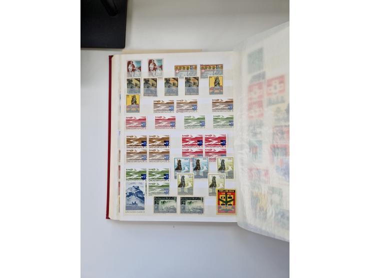 1914/40 (ca.), viele hundert Marken und Belege in 3 großen Steckbüchern, dazu einige moderne Feldpostbriefe