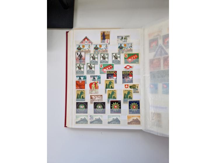 1914/40 (ca.), viele hundert Marken und Belege in 3 großen Steckbüchern, dazu einige moderne Feldpostbriefe