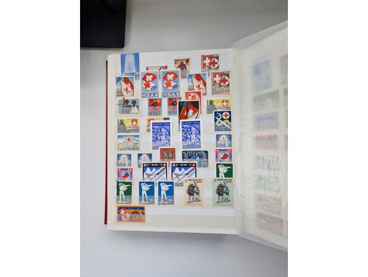 1914/40 (ca.), viele hundert Marken und Belege in 3 großen Steckbüchern, dazu einige moderne Feldpostbriefe