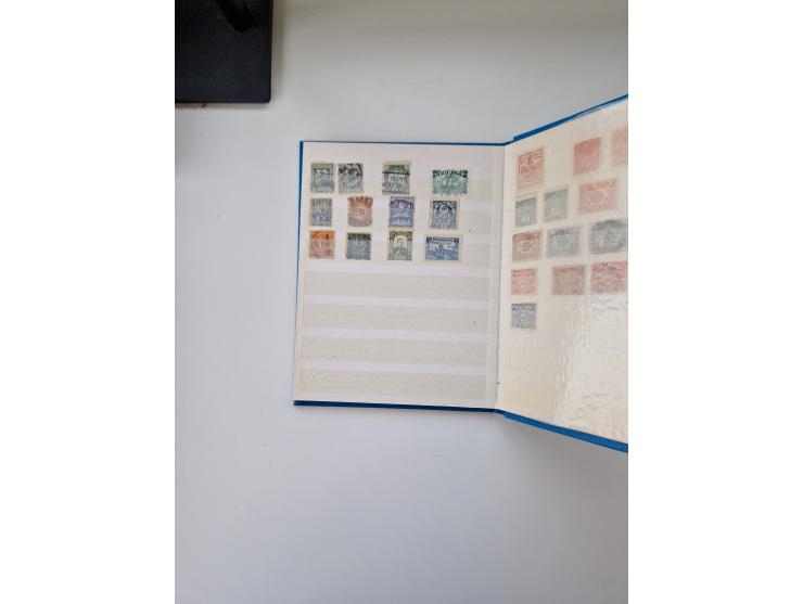 1880/1900 (ca.), einige hundert Werte in 4 kleinen Steckbüchern&nbsp;