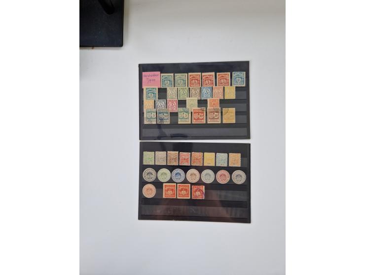 1880/1900 (ca.), einige hundert Werte in 4 kleinen Steckbüchern&nbsp;