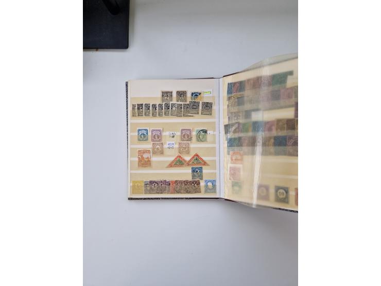 1880/1900 (ca.), einige hundert Werte in 4 kleinen Steckbüchern&nbsp;