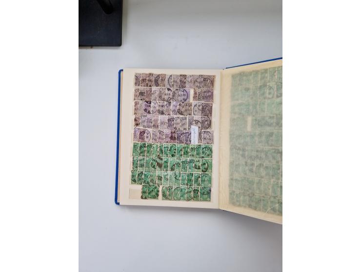 1880/1900 (ca.), einige hundert Werte in 4 kleinen Steckbüchern&nbsp;