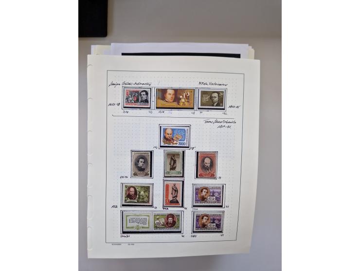 Eastern Europe: 1918/2021, extensive mint never hinged worldwide collection with many thematic stamps and souvenir sheets on 