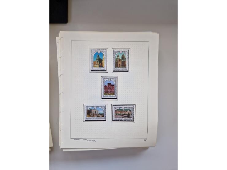 Eastern Europe: 1918/2021, extensive mint never hinged worldwide collection with many thematic stamps and souvenir sheets on 