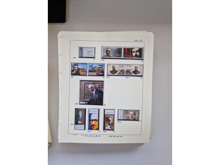 Eastern Europe: 1918/2021, extensive mint never hinged worldwide collection with many thematic stamps and souvenir sheets on 