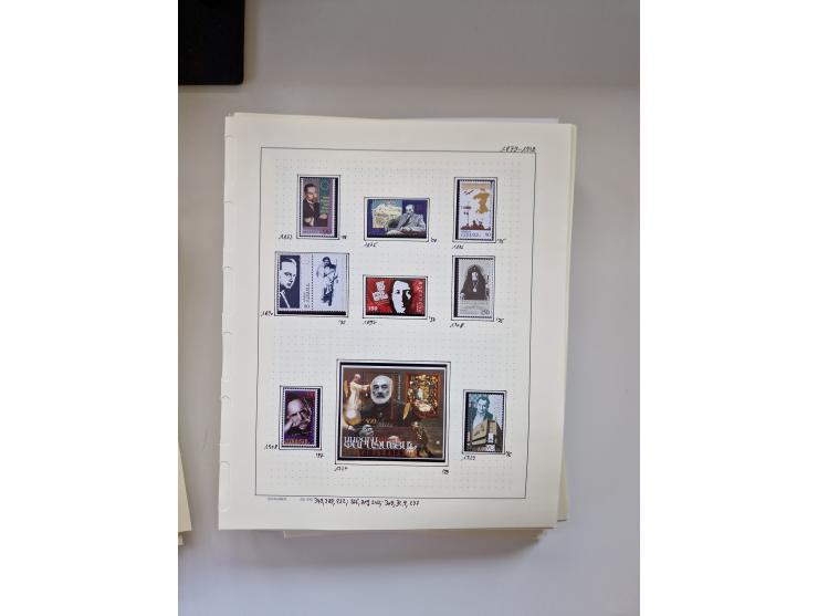 Eastern Europe: 1918/2021, extensive mint never hinged worldwide collection with many thematic stamps and souvenir sheets on 