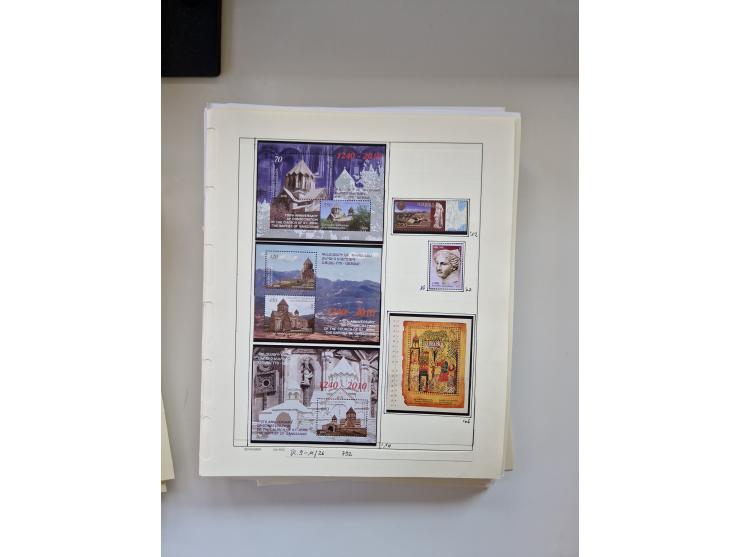 Eastern Europe: 1918/2021, extensive mint never hinged worldwide collection with many thematic stamps and souvenir sheets on 