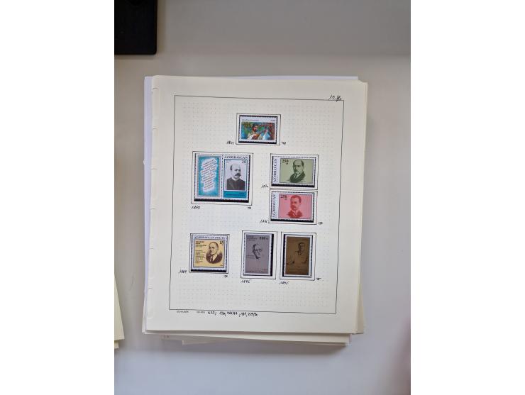 Eastern Europe: 1918/2021, extensive mint never hinged worldwide collection with many thematic stamps and souvenir sheets on 