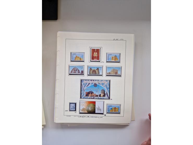 Eastern Europe: 1918/2021, extensive mint never hinged worldwide collection with many thematic stamps and souvenir sheets on 