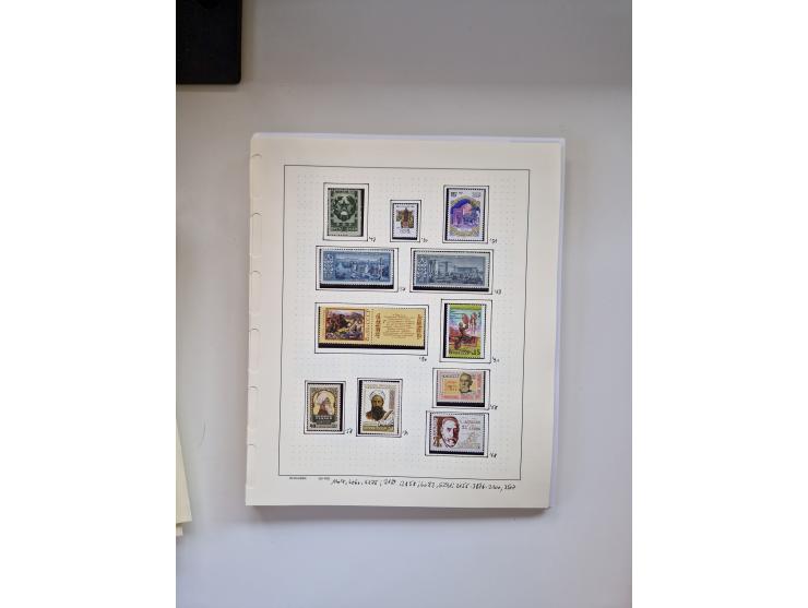 Eastern Europe: 1918/2021, extensive mint never hinged worldwide collection with many thematic stamps and souvenir sheets on 