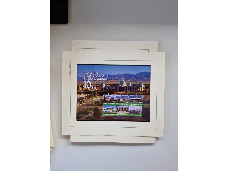 Eastern Europe: 1918/2021, extensive mint never hinged worldwide collection with many thematic stamps and souvenir sheets on 