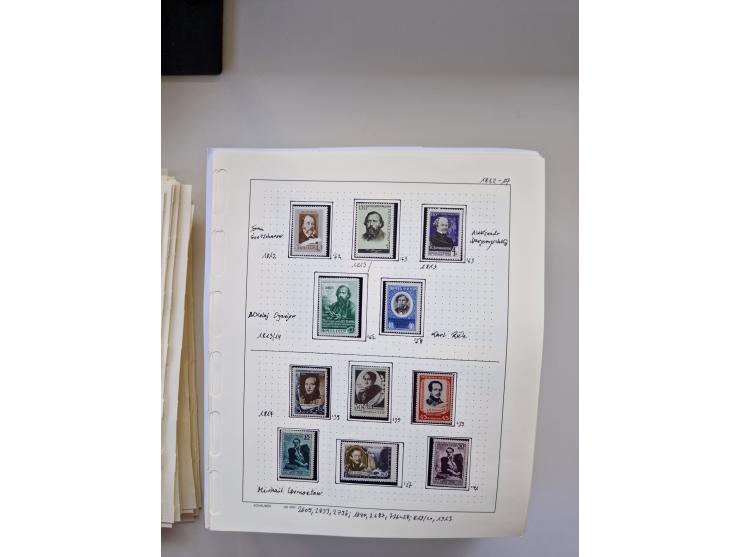 Eastern Europe: 1918/2021, extensive mint never hinged worldwide collection with many thematic stamps and souvenir sheets on 