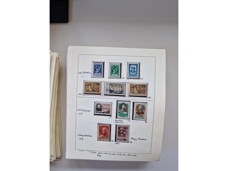 Eastern Europe: 1918/2021, extensive mint never hinged worldwide collection with many thematic stamps and souvenir sheets on 