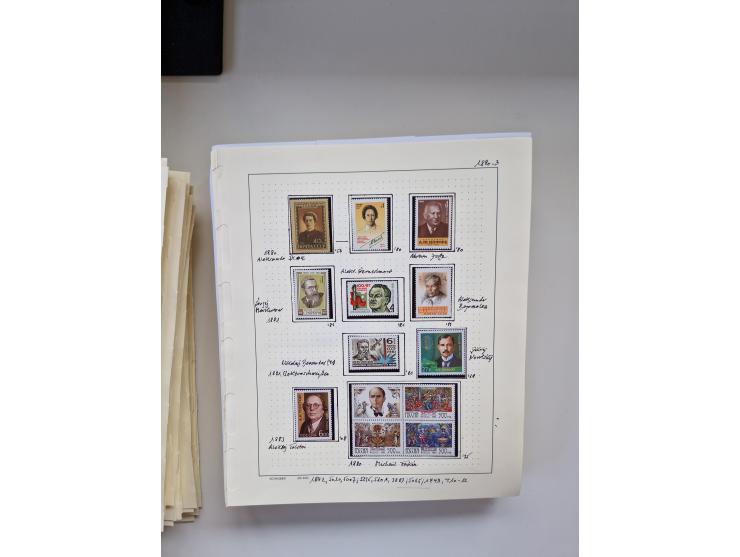 Eastern Europe: 1918/2021, extensive mint never hinged worldwide collection with many thematic stamps and souvenir sheets on 