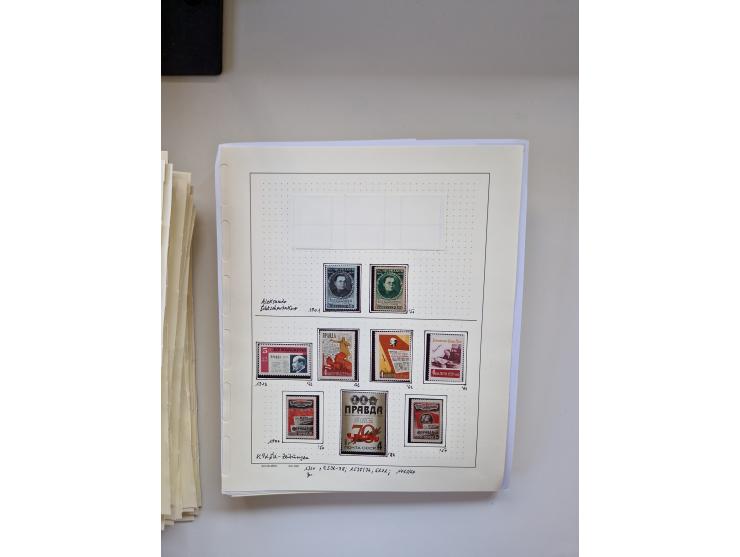 Eastern Europe: 1918/2021, extensive mint never hinged worldwide collection with many thematic stamps and souvenir sheets on 