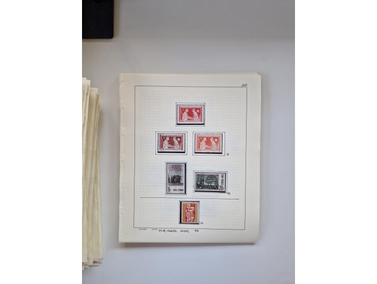 Eastern Europe: 1918/2021, extensive mint never hinged worldwide collection with many thematic stamps and souvenir sheets on 