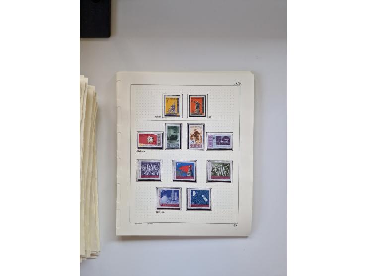 Eastern Europe: 1918/2021, extensive mint never hinged worldwide collection with many thematic stamps and souvenir sheets on 