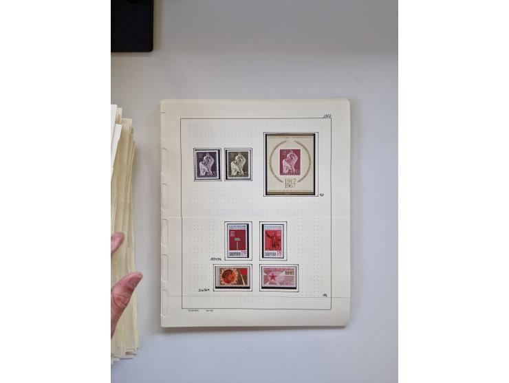 Eastern Europe: 1918/2021, extensive mint never hinged worldwide collection with many thematic stamps and souvenir sheets on 