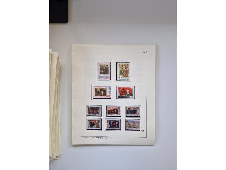 Eastern Europe: 1918/2021, extensive mint never hinged worldwide collection with many thematic stamps and souvenir sheets on 