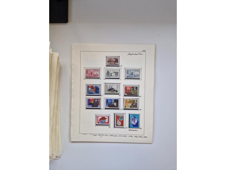 Eastern Europe: 1918/2021, extensive mint never hinged worldwide collection with many thematic stamps and souvenir sheets on 