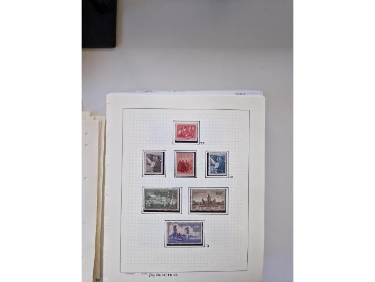 Eastern Europe: 1918/2021, extensive mint never hinged worldwide collection with many thematic stamps and souvenir sheets on 