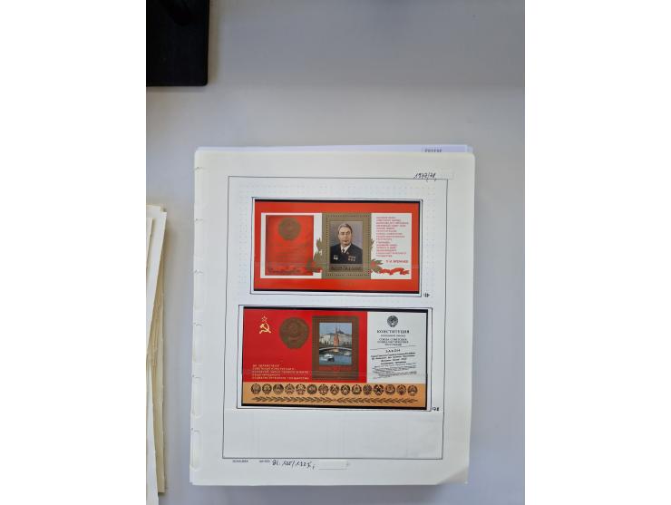 Eastern Europe: 1918/2021, extensive mint never hinged worldwide collection with many thematic stamps and souvenir sheets on 