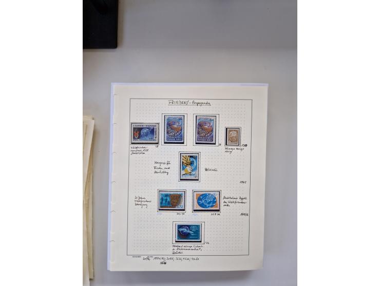 Eastern Europe: 1918/2021, extensive mint never hinged worldwide collection with many thematic stamps and souvenir sheets on 