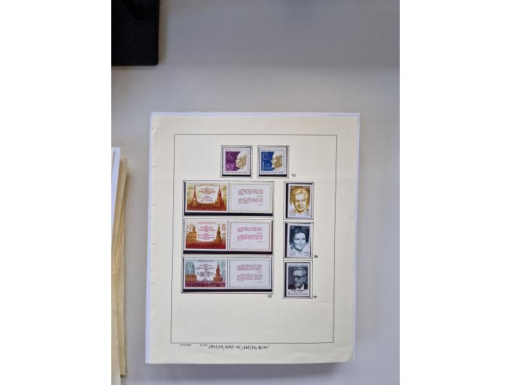 Eastern Europe: 1918/2021, extensive mint never hinged worldwide collection with many thematic stamps and souvenir sheets on 