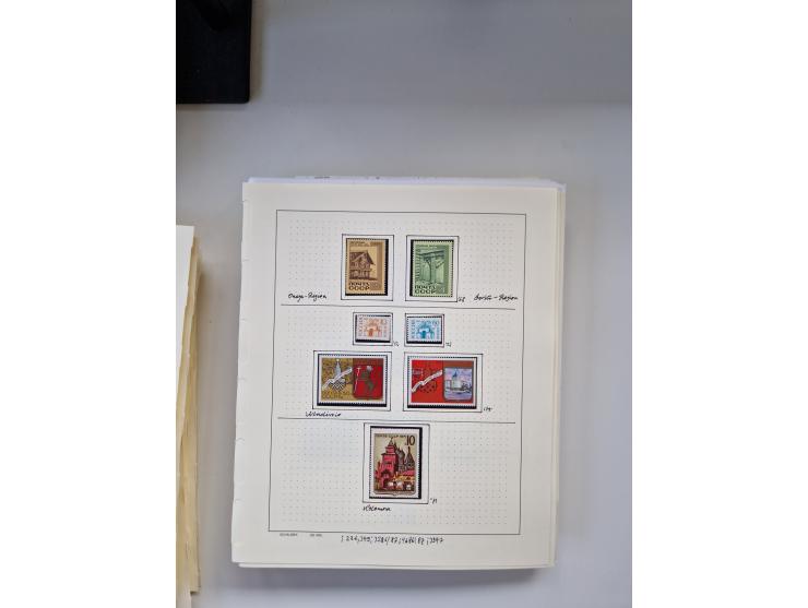 Eastern Europe: 1918/2021, extensive mint never hinged worldwide collection with many thematic stamps and souvenir sheets on 